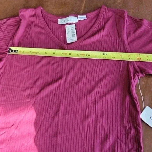 Chaus NWT VNeck Top Size Small - Picture 5 of 5